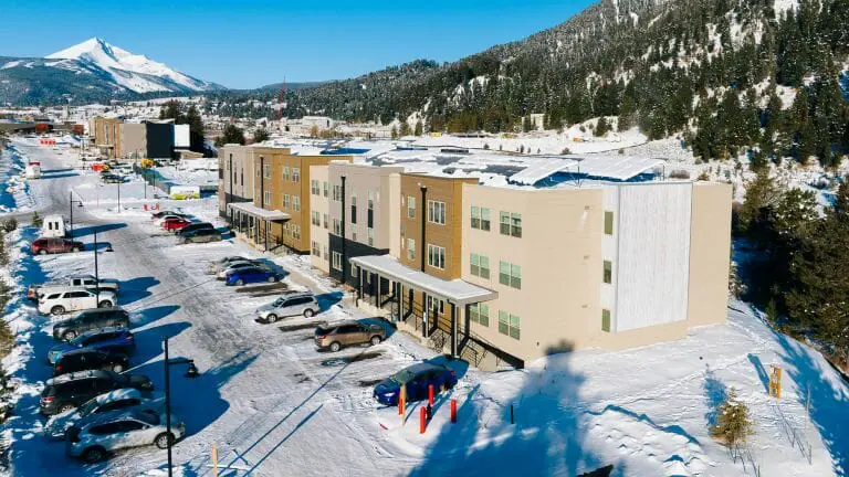 LoneMountainLandCompany_382538_E-768x432.jpg.webp LoneMountainLandCompany_382538_E-768x432.jpg.webp