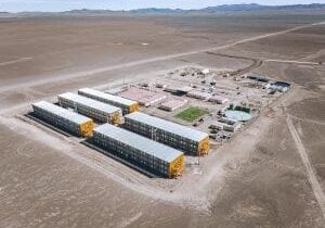 Le Campamento Parque Eólico Horizonte Colbún (camp du parc éolien Horizonte Colbún) de PROMET a remporté la première place dans la catégorie des logements modulaires relocalisables de plus de 10 000 pieds carrés destinés à la main-d'œuvre, dans le cadre des Prix de distinction 2023 de MBI.